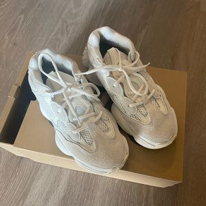 Yeezy Bone White 500 size 6 M